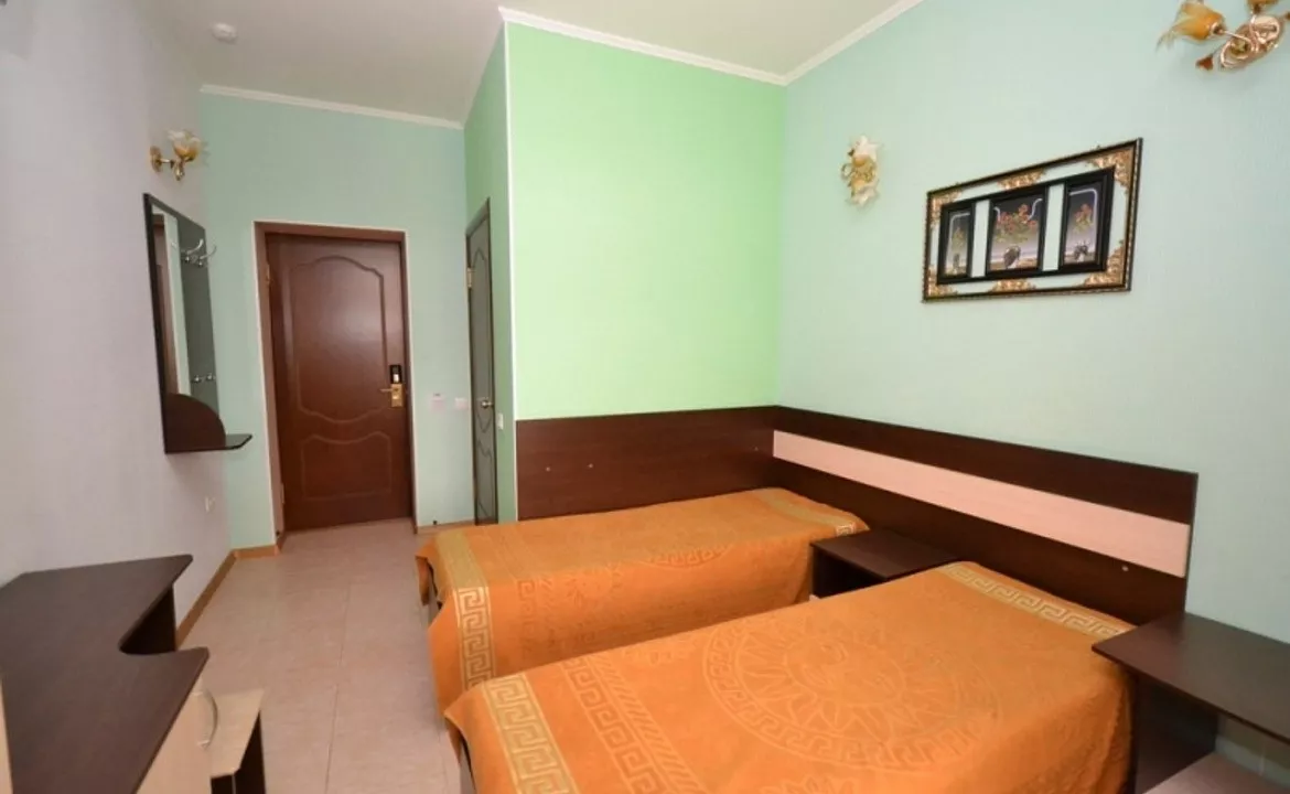 2х комнатный 4х местный номер стандарт с террасой. Отель "Мармелад". Витязево 2х комнатный 4х местный номер стандарт с террасой. Отель "Мармелад". Витязево