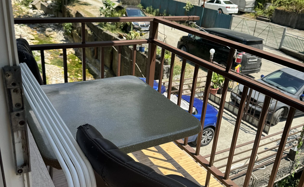 Стандарт с балконом . Гостевой дом "Пантера". Гагра