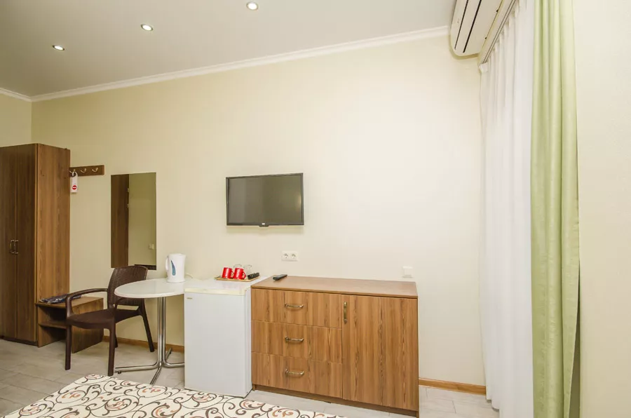 Комната «стандартная». Гостевой дом «Вояж». Алушта