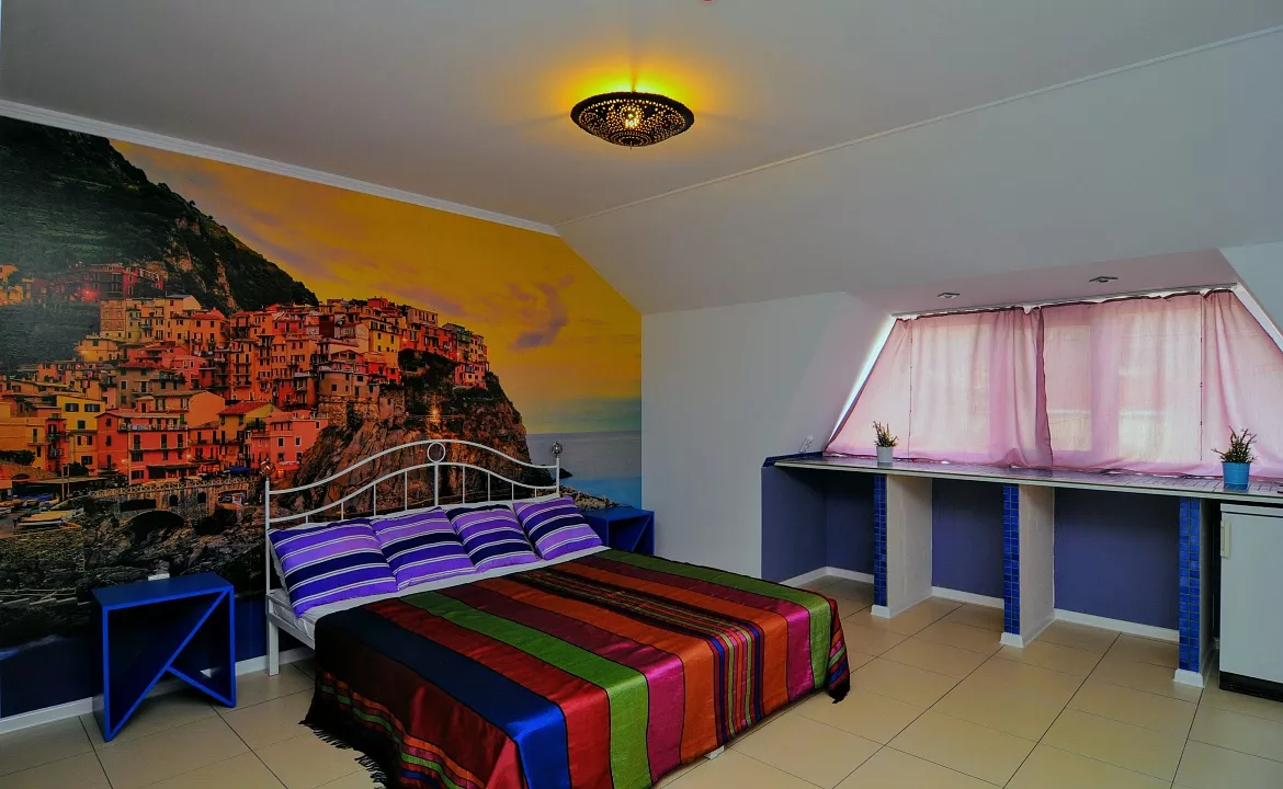 Мансардный номер. Отель "У верблюжьих горбов". Коктебель