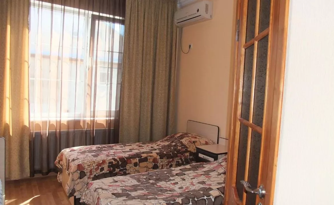 Стандарт 3-местный. Гостевой дом Светлана-Люкс. Якорная Щель