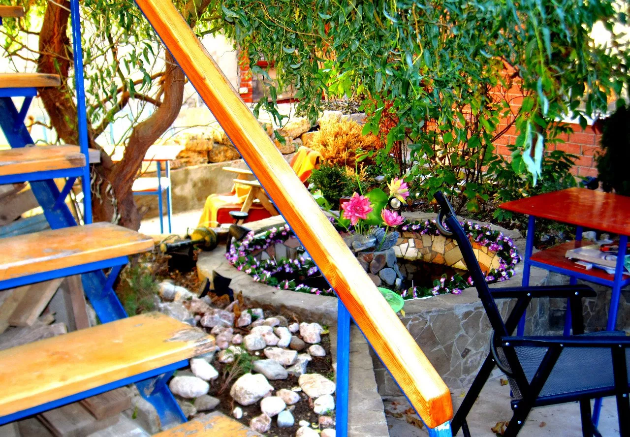 . Гостиница "Тихий отель". Приморский . Гостиница "Тихий отель". Приморский