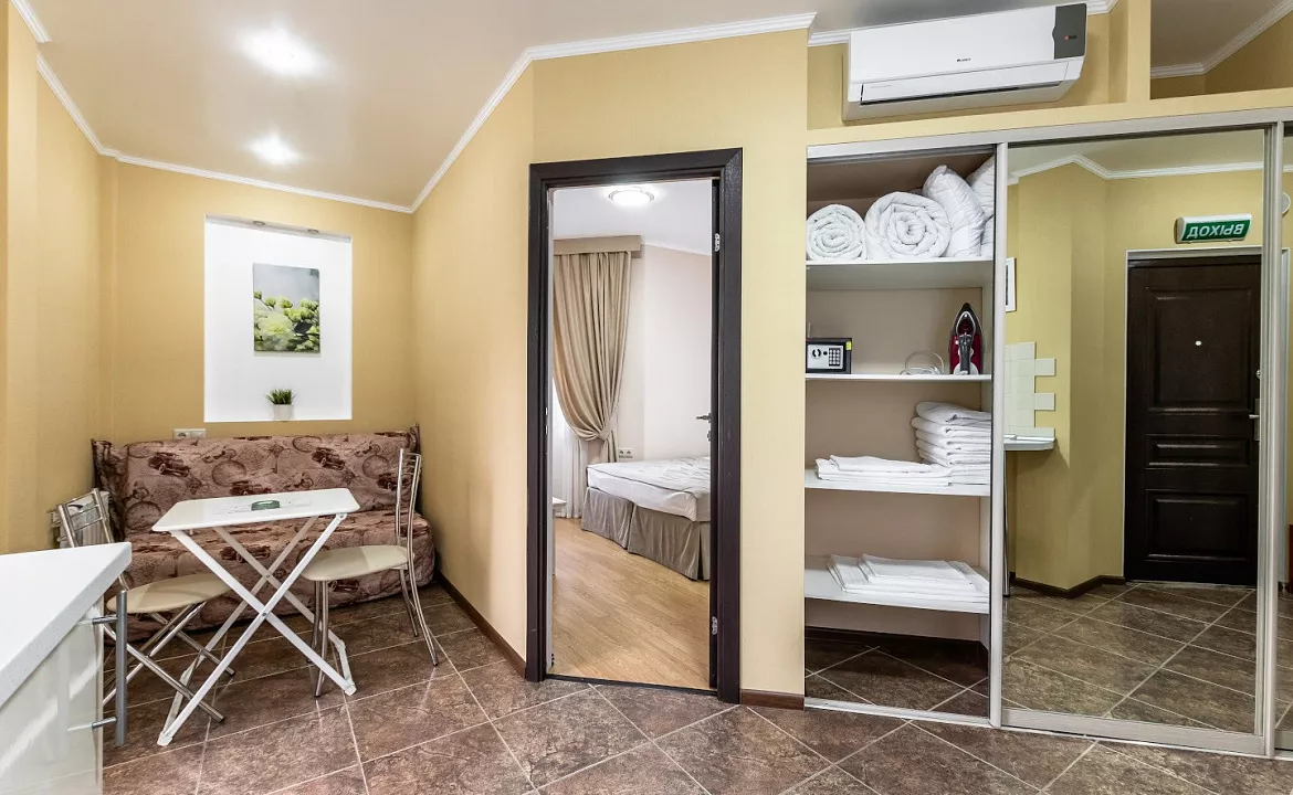 Пятиместный люкс. Гостевой дом Замок у Моря. Головинка Пятиместный люкс. Гостевой дом Замок у Моря. Головинка