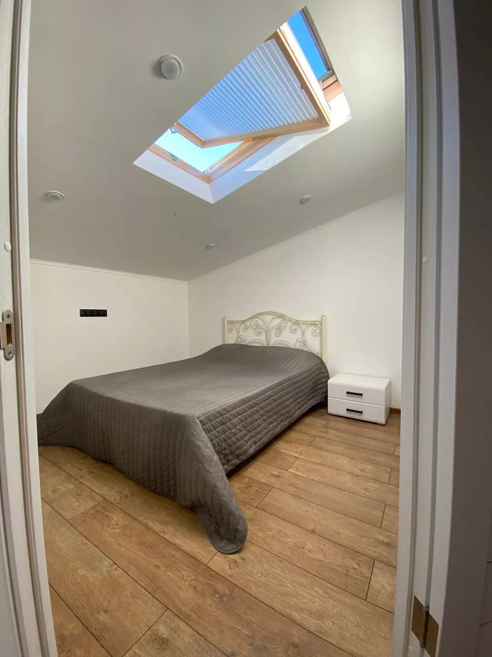 . Квартира в многоквартирном доме Апартаменты Цветочная. Адлер