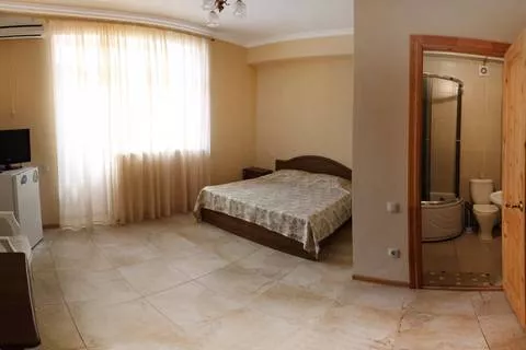 2-местный номер Стандарт. Отель "Кипарис". Пицунда