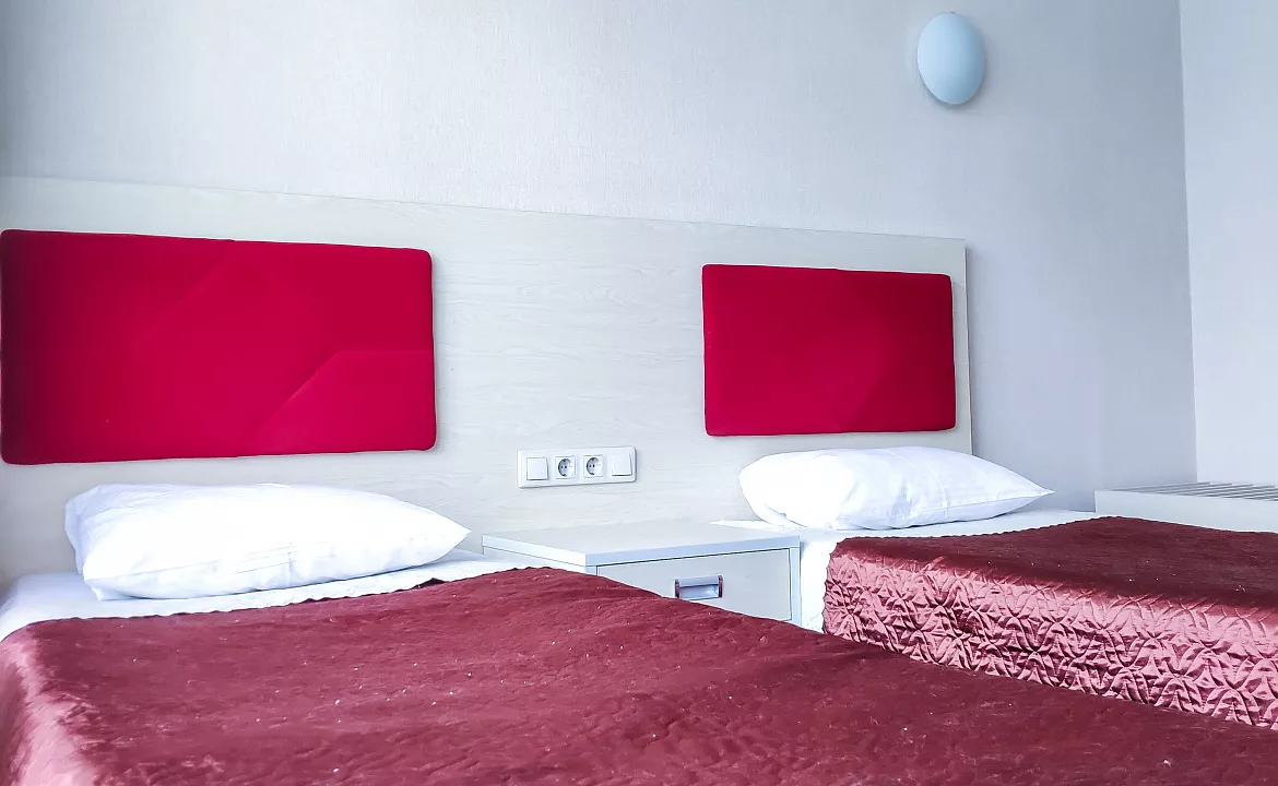 Стандарт с двумя раздельными кроватями. Отель Апартаменты Волна. Сочи