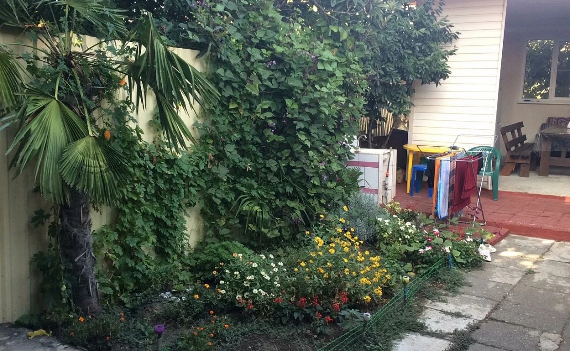 2-х местный номер с одной кроватью (Эконом). Частный сектор У Константина. Адлер