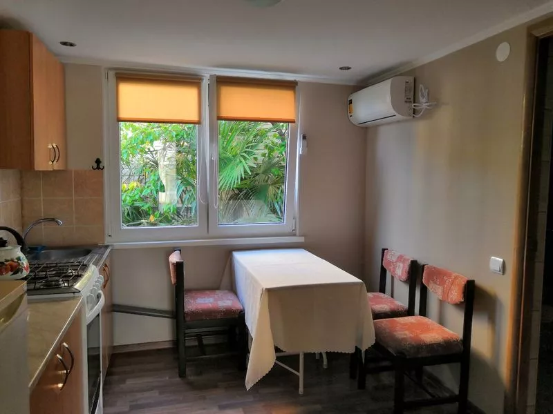 . Гостевой дом "VineHouse". Вишневка