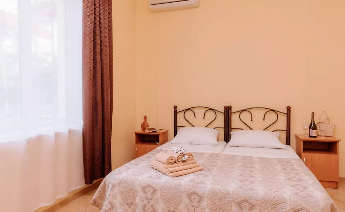 Стандарт с балконом. Гостевой дом "София" - Лазаревское. Лазаревское