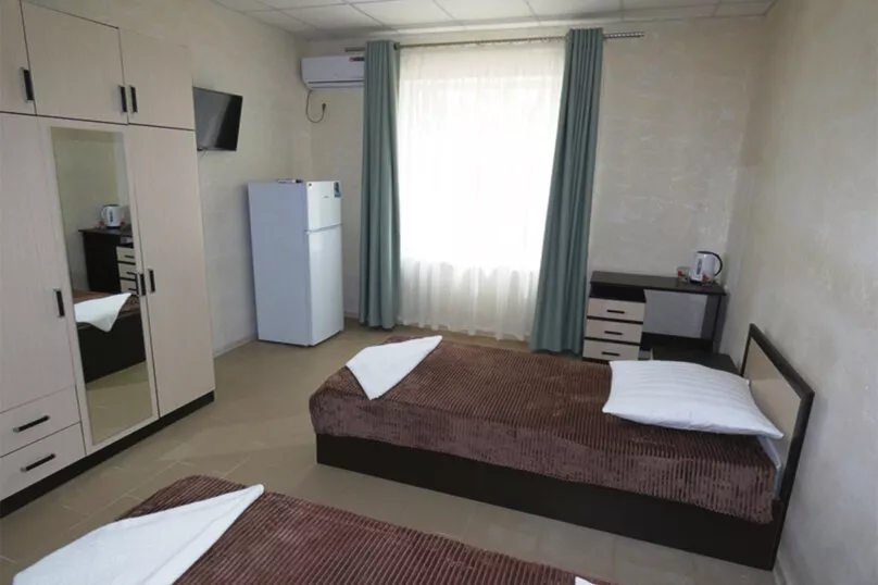 . Гостевой дом Горизонт. Голубицкая