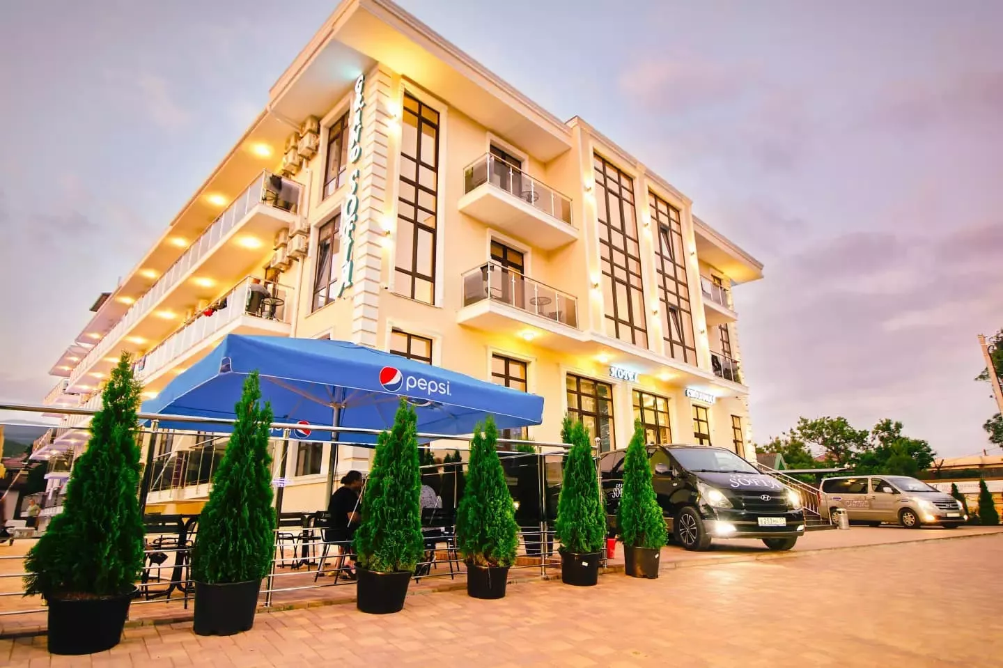 . Отель Grand Sofia. Кабардинка