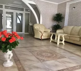 . Отель "Браво" в Ольгинке        . Ольгинка