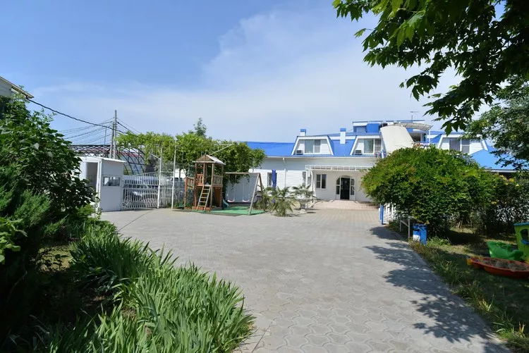 . База отдыха "Слава". Витязево