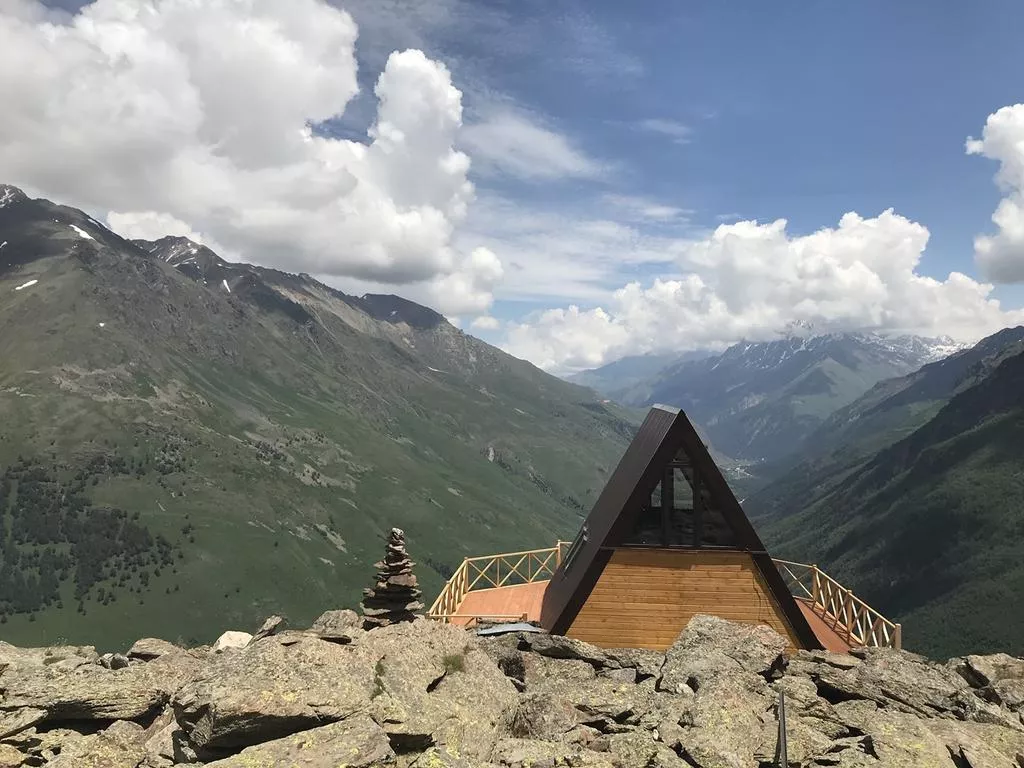 . Дом под ключ "Шале MoonHouse" дом под-ключ в Терсколе. Эльбрус . Дом под ключ "Шале MoonHouse" дом под-ключ в Терсколе. Эльбрус