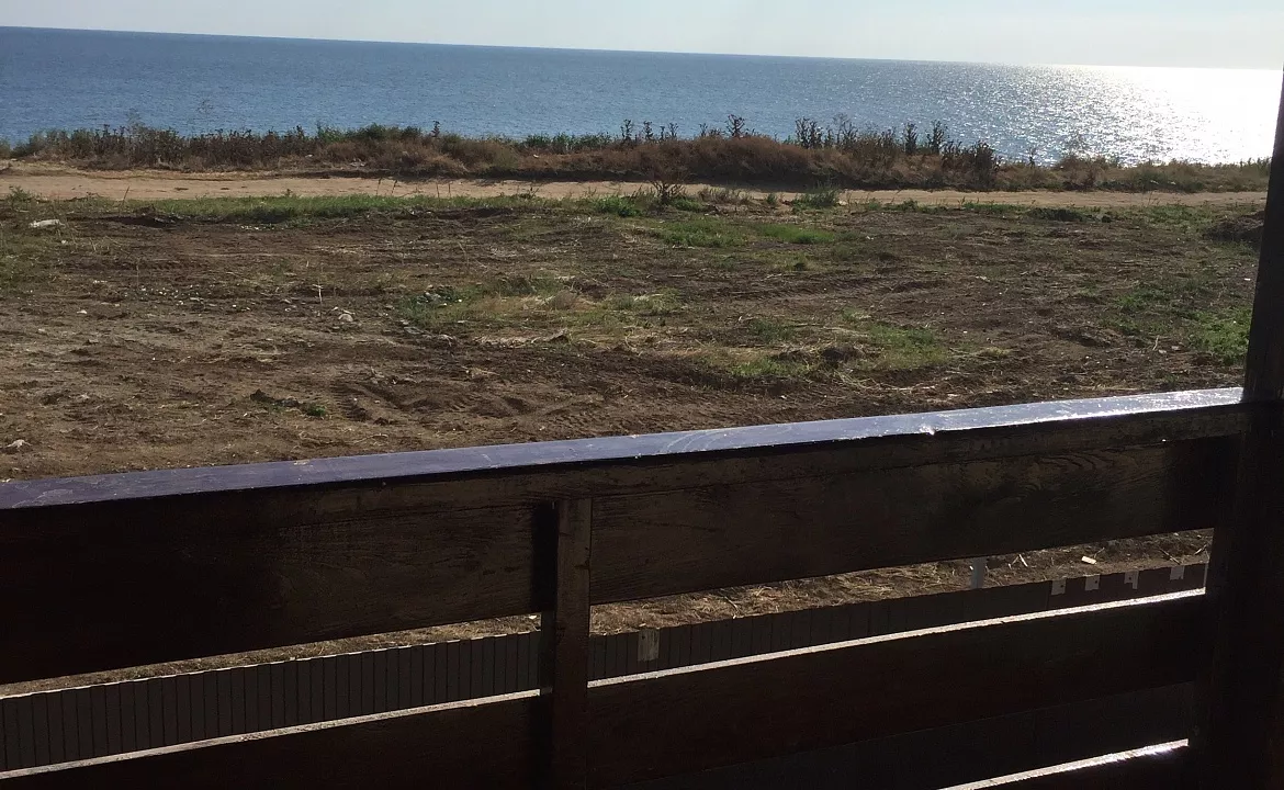 Трехместный номер с видом на море. Гостевой дом Морской бриз - Кучугуры. Кучугуры Трехместный номер с видом на море. Гостевой дом Морской бриз - Кучугуры. Кучугуры