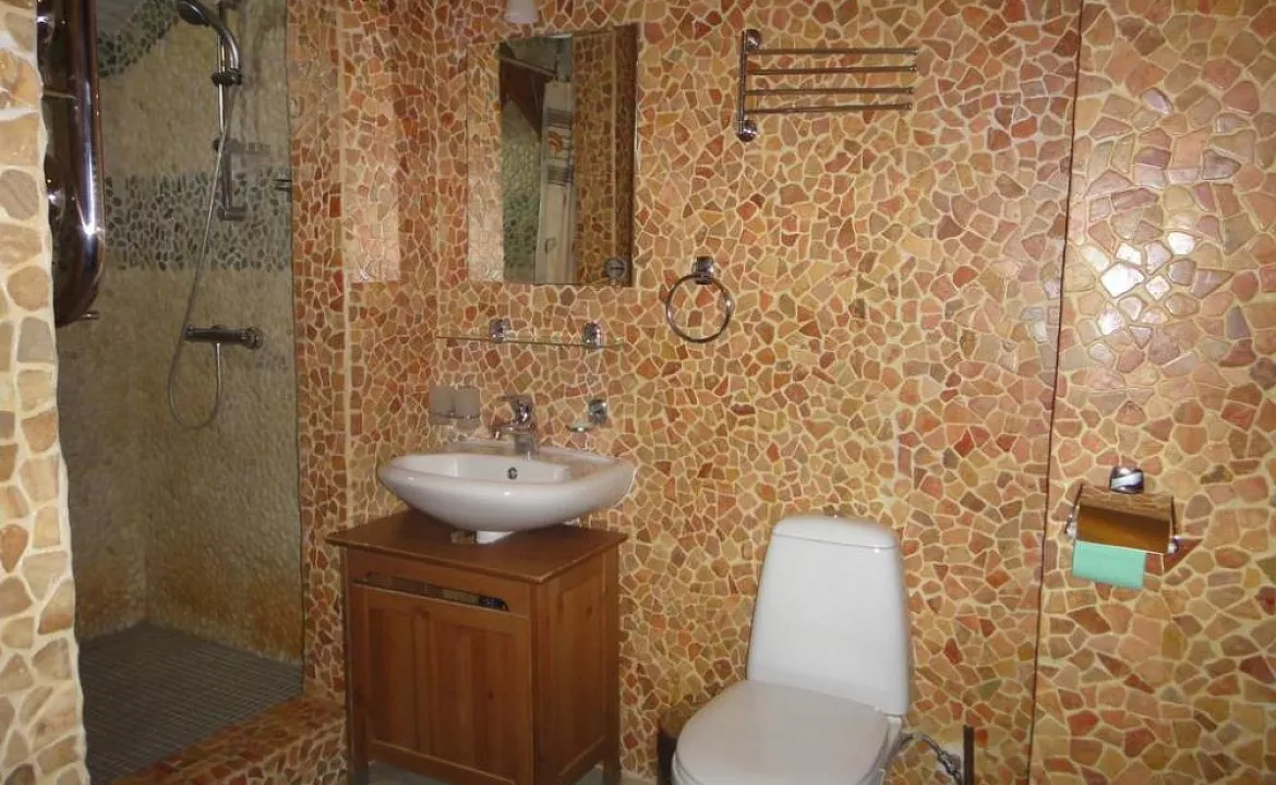 Апартаменты с двумя спальнями. Гостевой дом "Дон Шале". Красная Поляна