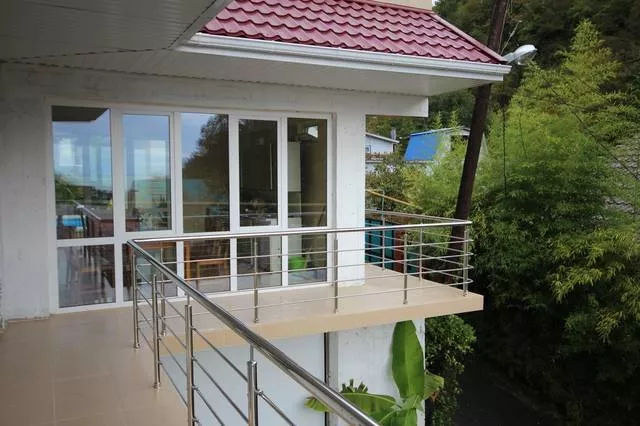 2-х местный Эконом + балкон. Гостевой дом "У Александра". Лазаревское 2-х местный Эконом + балкон. Гостевой дом "У Александра". Лазаревское