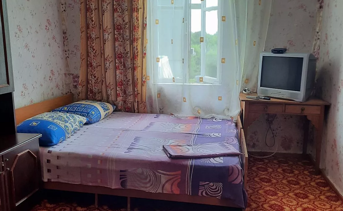 Отдельно стоящий домик с кухней, для 6-ти человек.. Гостевой дом "Галина" . Вишневка Отдельно стоящий домик с кухней, для 6-ти человек.. Гостевой дом "Галина" . Вишневка