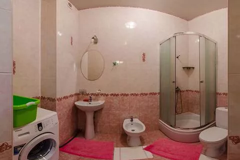 4-х местный «Люкс» (1 этаж, корп. Б). Гостевой дом «Уют на Демышева». Евпатория