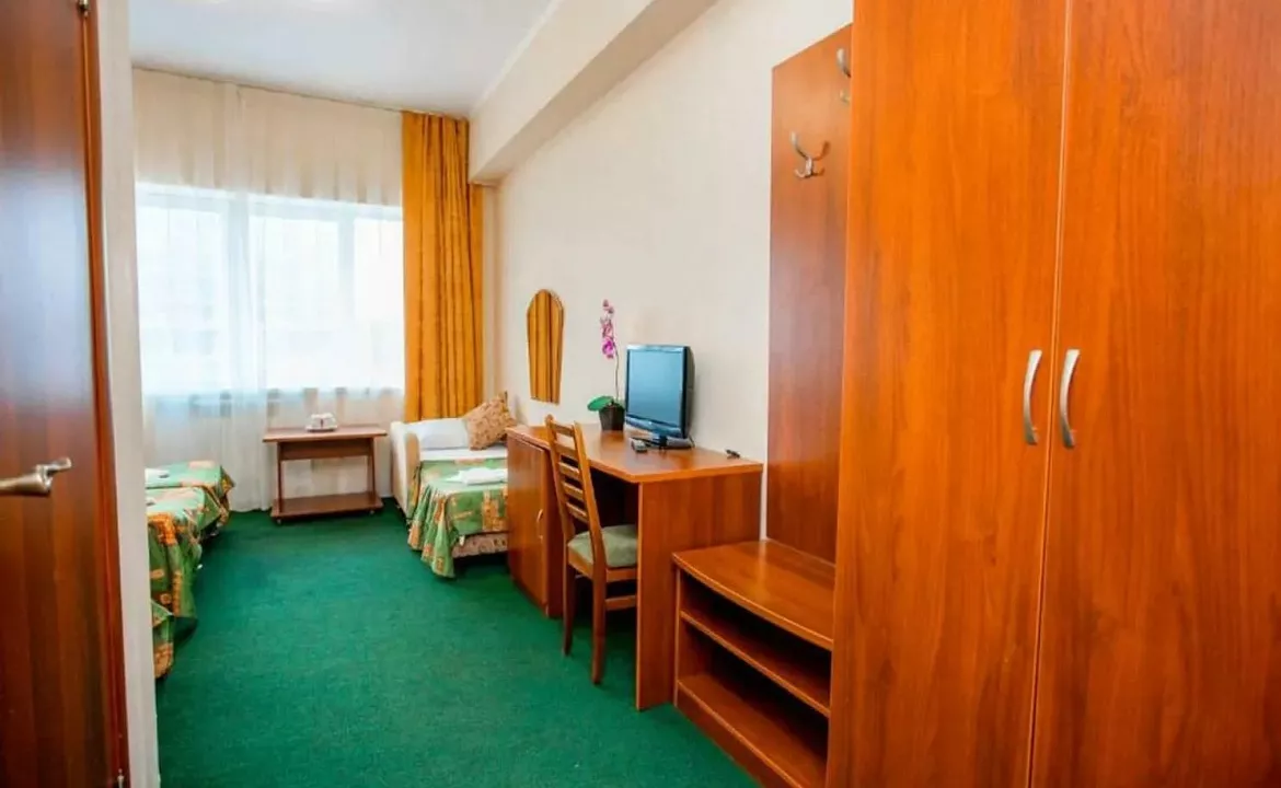 Трёхместный номер стандарт с доп местом. Отель Золотые барханы . Витязево Трёхместный номер стандарт с доп местом. Отель Золотые барханы . Витязево