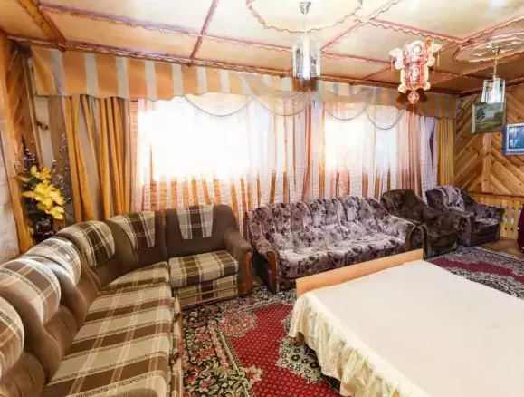 Студия. Гостиница «Стелла». Домбай-гостиницы