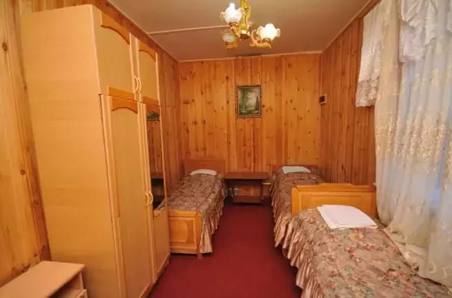 Эконом-класса 3-местный. Отель «Вертикаль». Домбай-гостиницы