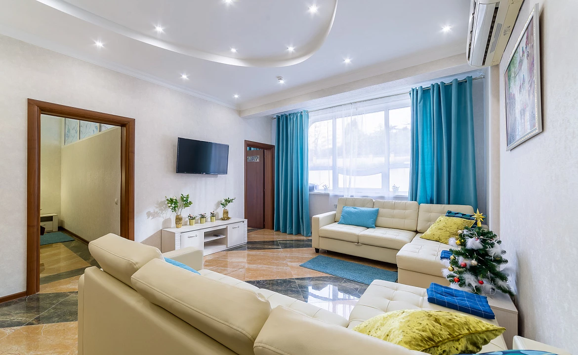 3 комнатная квартира в центре Сочи рядом с пляжем Ривьера. Уютные Квартиры в центре Сочи рядом с крупнейшим пляжным комплексом Ривьера. Сочи