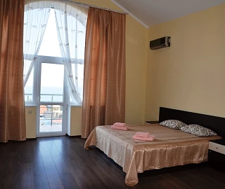 Двухкомнатный номер Делюкс. Мини-отель «Виноград». 