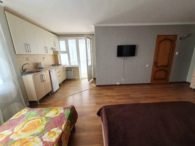 . Гостевой дом "Южный Берег" . Кабардинка