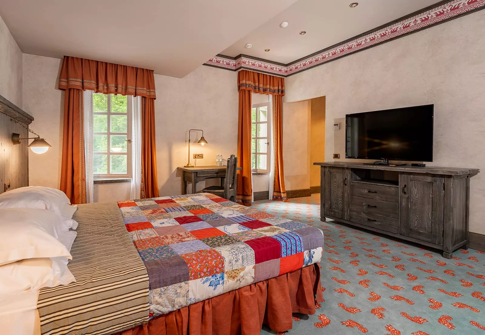 . Бутик-отель "Кижи". Красная Поляна