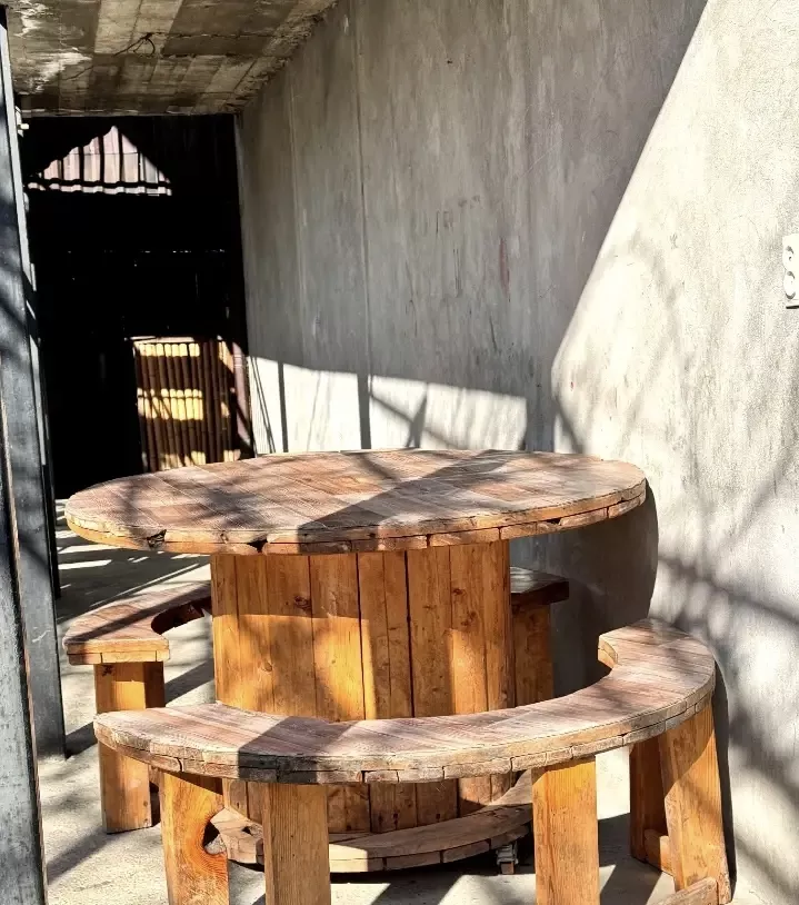 . Двухэтажный дом Сухум. Сухум