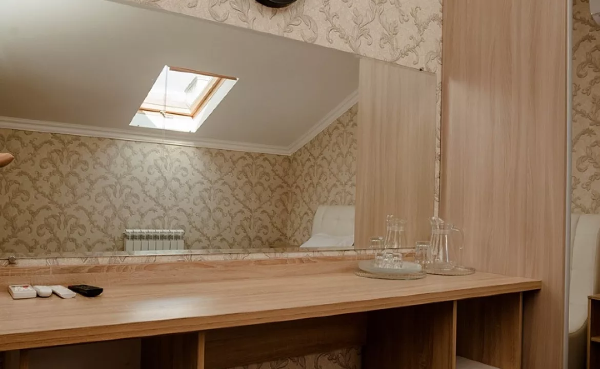 Мансарда двухкомнатная. Гостевой дом Ника Премиум. Геленджик