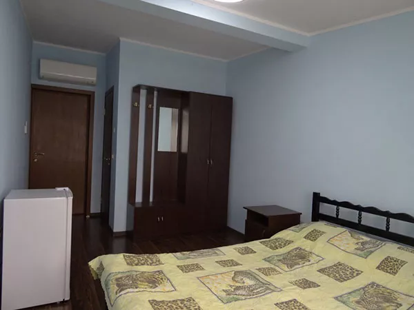 Стандарт 4-х местный. Эллинг "Золотая долина". Лоо