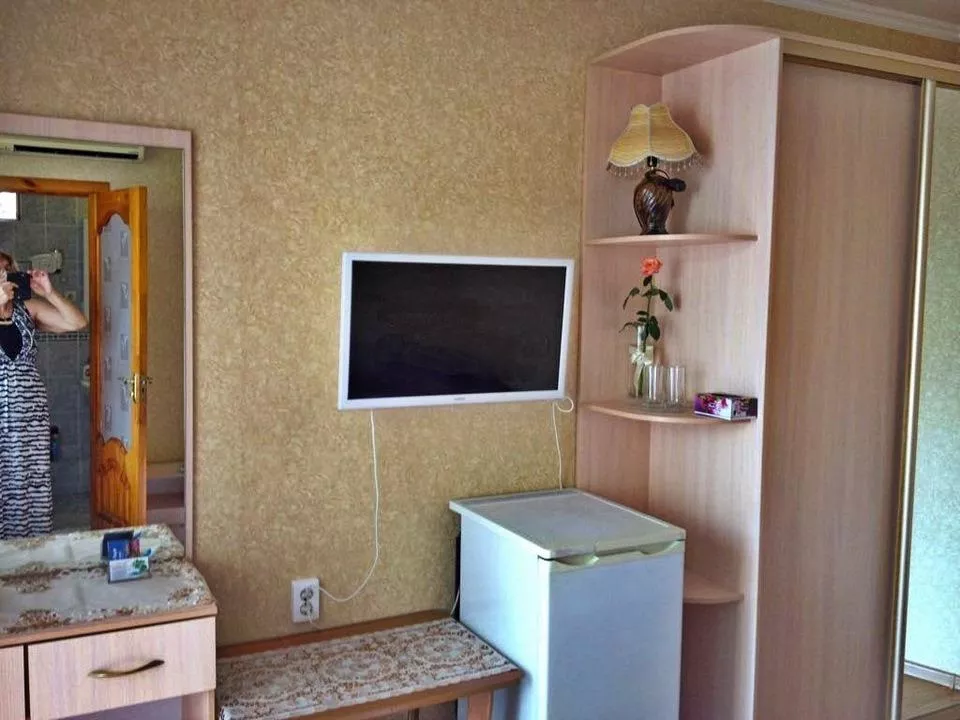 «Стандарт 2х-местный с двухспальной кроватью 1 корпус». Гостевой дом «Надежда» . Сочи