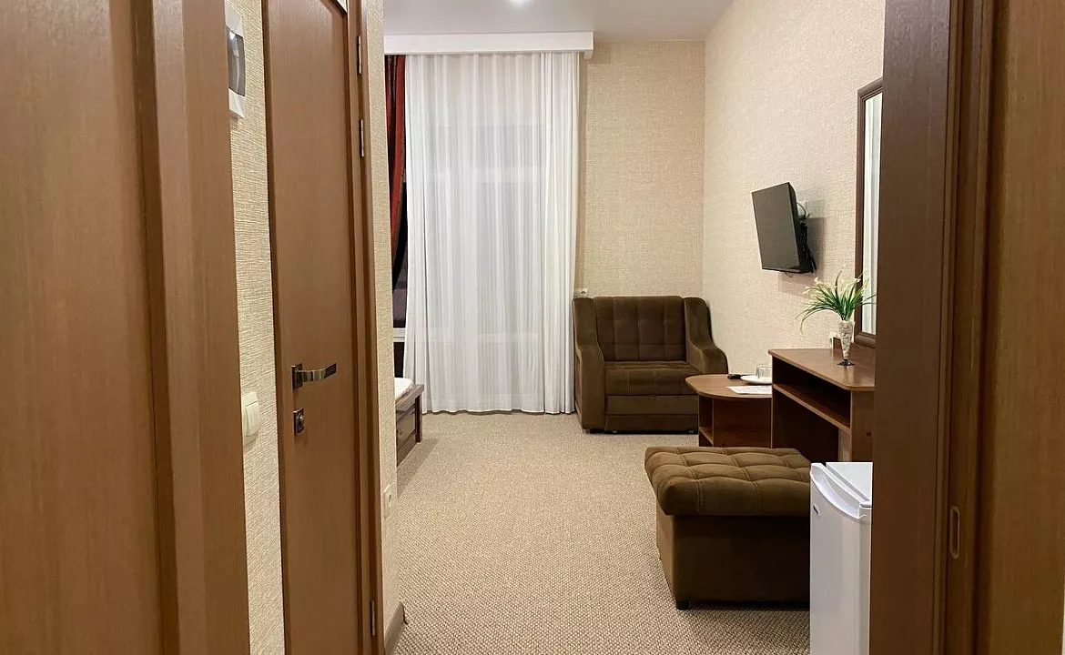 Четырехместный стандарт. Гостевой дом Comfort. Мирный Четырехместный стандарт. Гостевой дом Comfort. Мирный