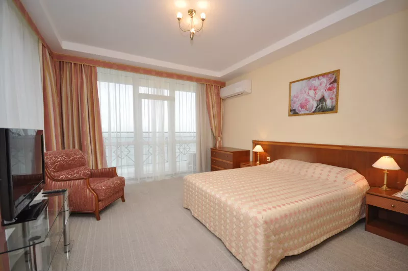 Номер Полулюкс. Гостиница Консоль-Спорт НИКИТА. Никита