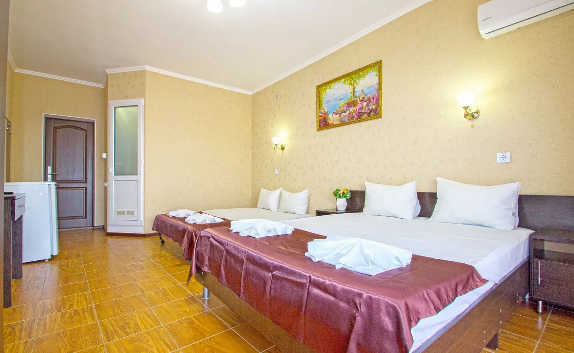 Комфорт с балконом+2. Гостиница "ATLAS" . Верхнее Джемете