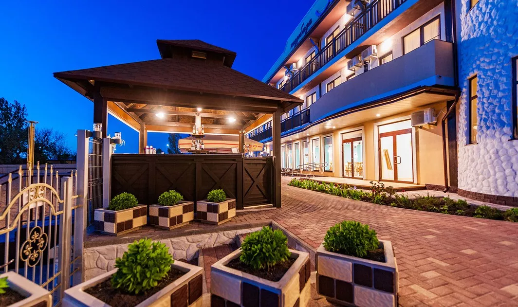 . База отдыха «ВОЛНА». Ейск