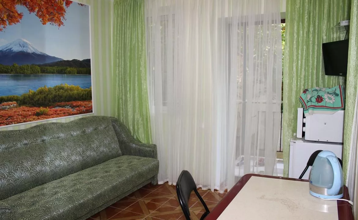 Комфорт для 4х Гостей. Гостевой дом "ВалеоМама". Саки