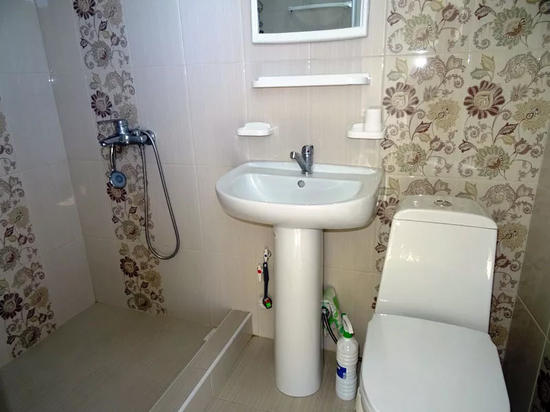 . Гостевой дом "Вилла АлКар". Лоо