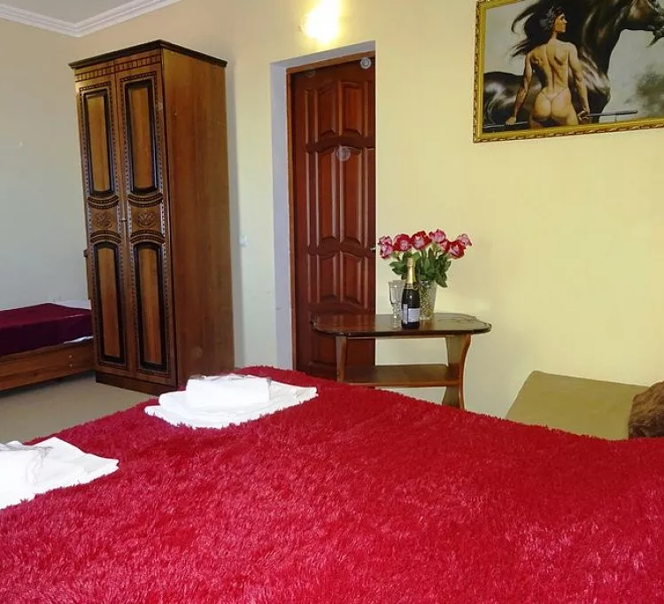 Стандарт 3х-местный. Эллинг Морской Ангел. Лоо