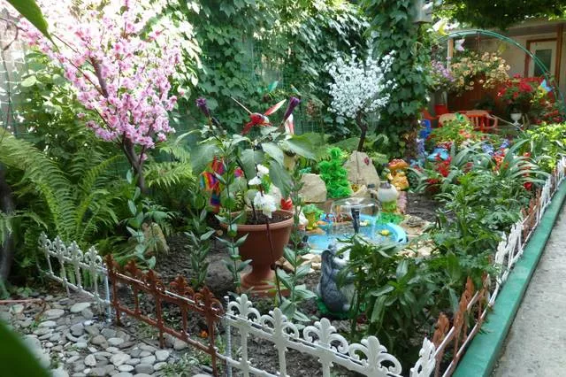 . Частный сектор << МАРГАРИТА >>. Лазаревское