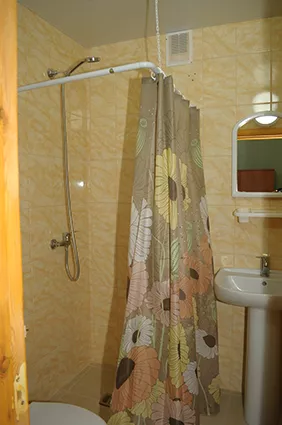 2х-местный Стандартный номер с кондиционером, (ТВ.Х.) корпус. Пансионат "Золотой берег". Береговое