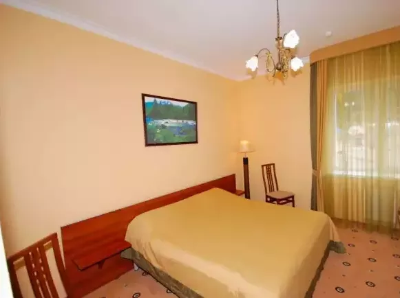 «Люкс-Студия» 1-комнатный. Отель «Националь». Домбай-гостиницы