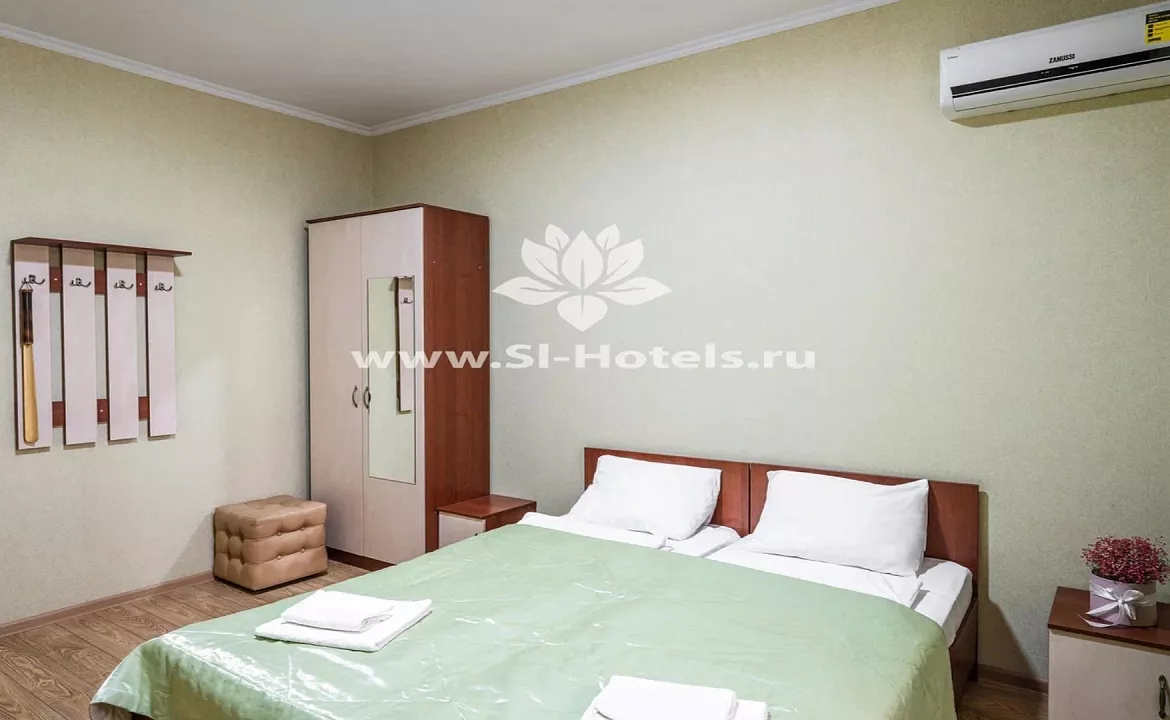 Стандарт трехместный. Гостевой дом Солнечный - Дагомыс. Дагомыс