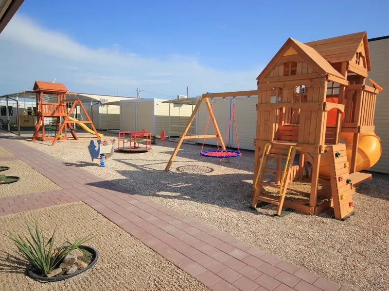 . База отдыха Должанский дворик "АКВАРЕЛИ". Должанская