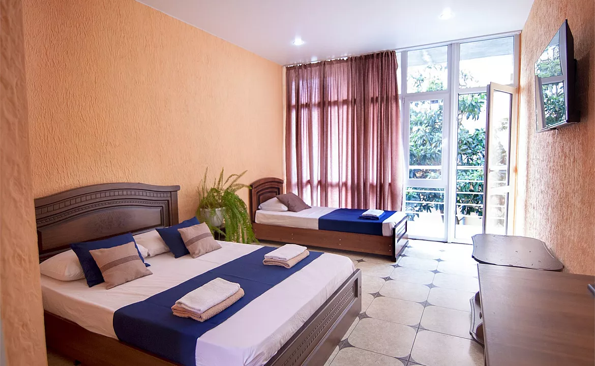 Комфорт трехместный. Гостевой дом «Алоиза». Лоо