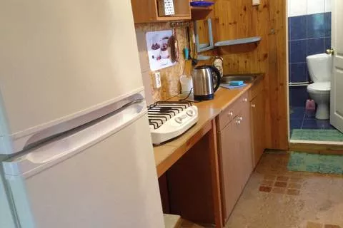 Двухкомнатный 4-х местный. Гостевой дом "У Константина". Джубга Двухкомнатный 4-х местный. Гостевой дом "У Константина". Джубга