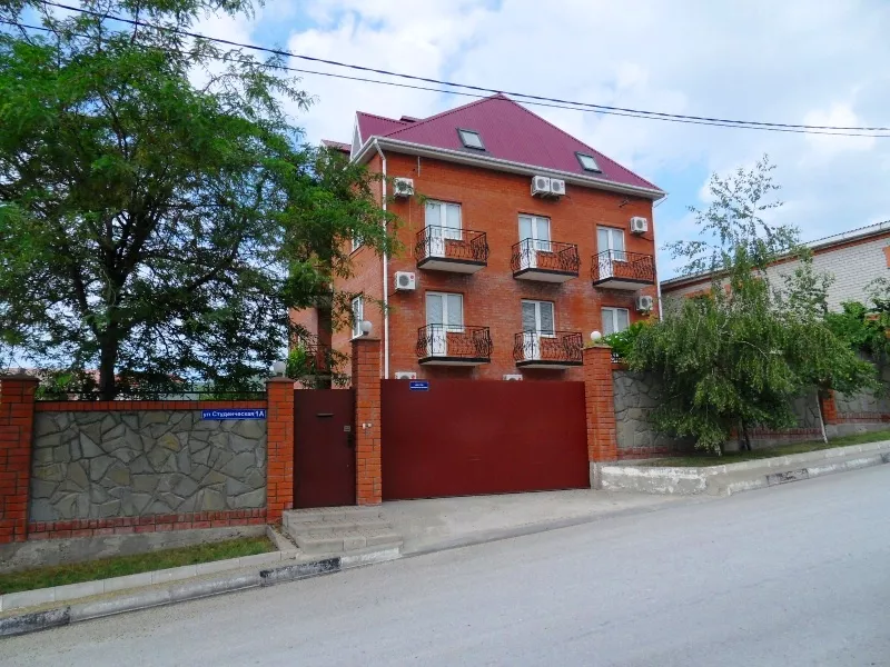 . Гостевой дом "Посейдон". Дивноморское