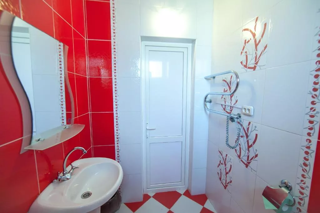 . Гостевой дом "Маяк" - Вардане. Вардане